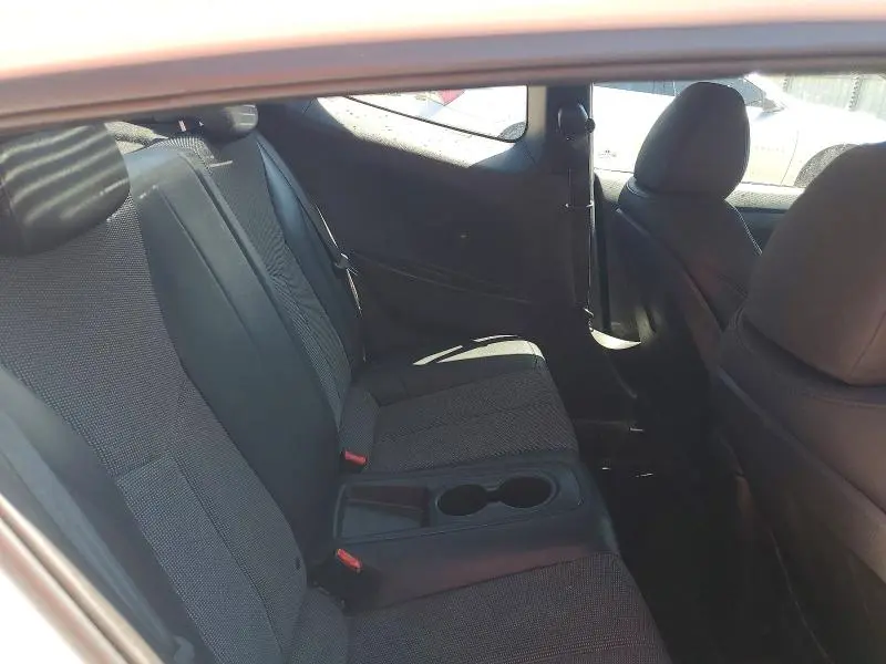2014 HYUNDAI VELOSTER BASE  