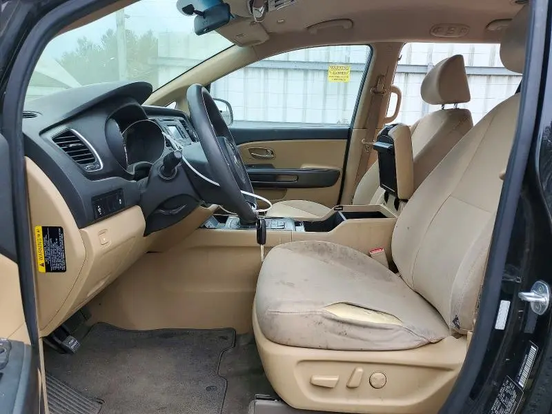 2017 KIA SEDONA LX  