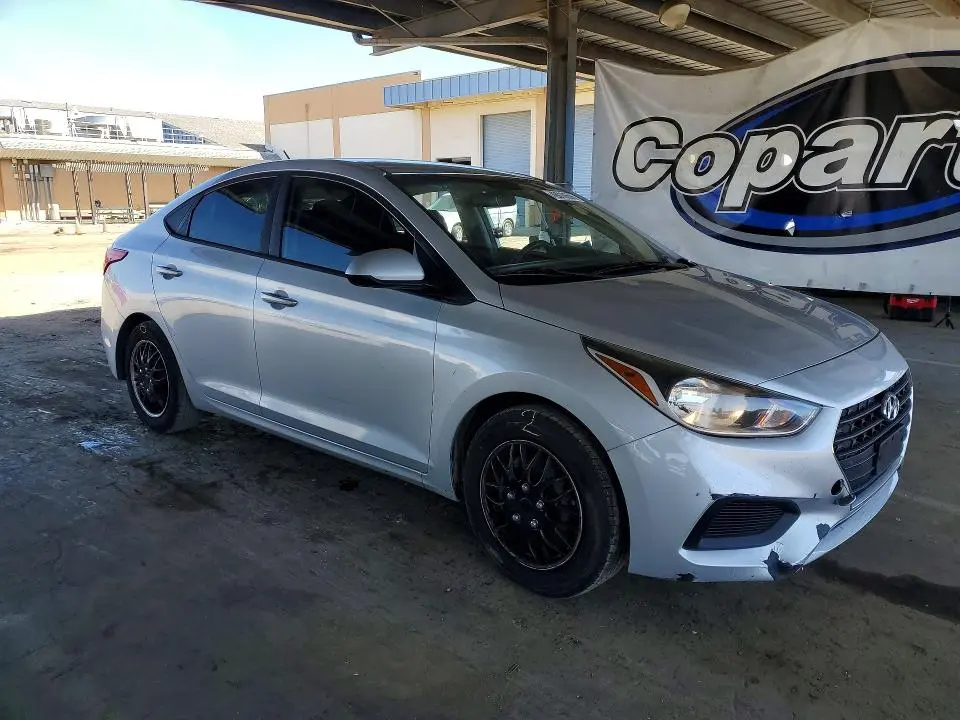 2018 HYUNDAI ACCENT SE  
