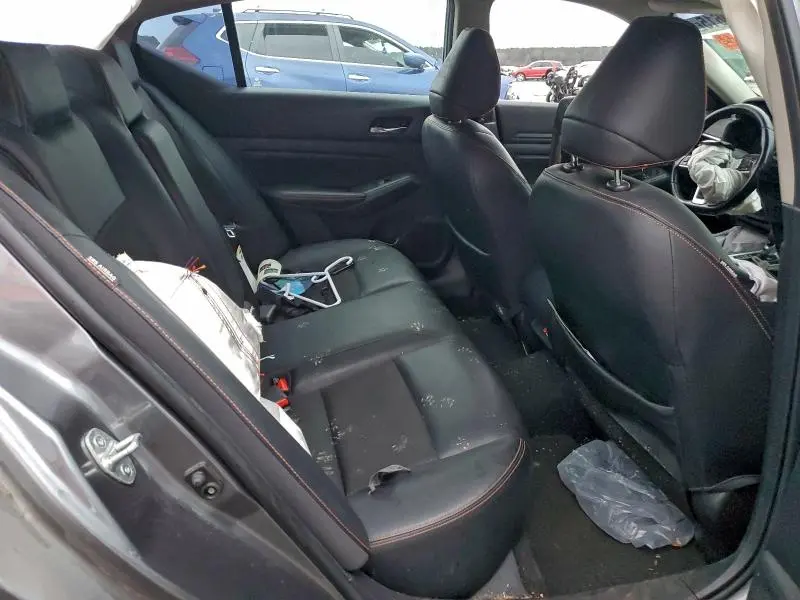 2019 NISSAN ALTIMA SR  