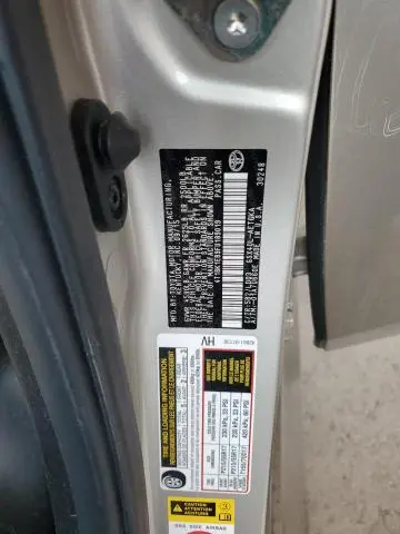 2015 TOYOTA AVALON XLE  