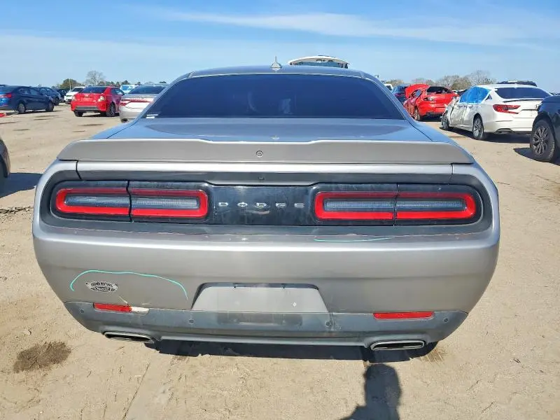 2018 DODGE CHALLENGER SXT  