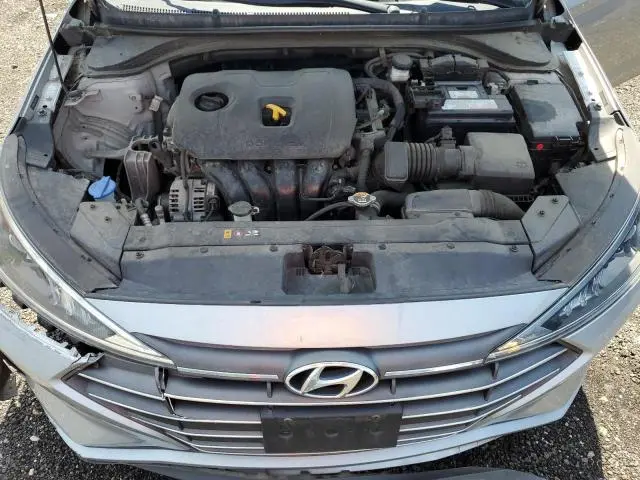 2020 HYUNDAI ELANTRA SEL  