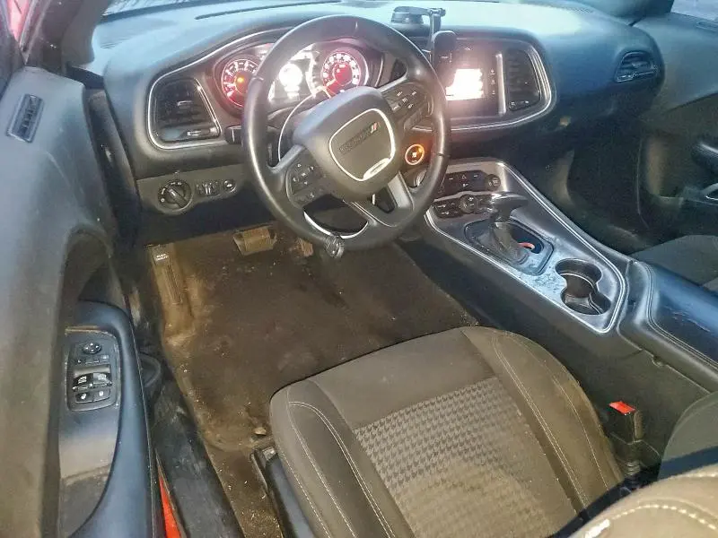 2015 DODGE CHALLENGER SXT  