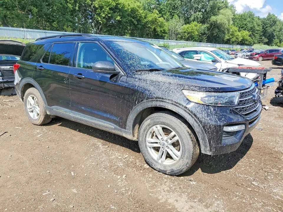 2021 FORD EXPLORER XLT  