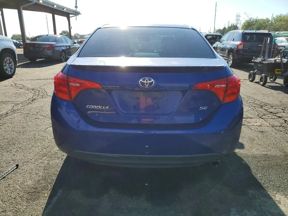 2017 TOYOTA COROLLA SE  