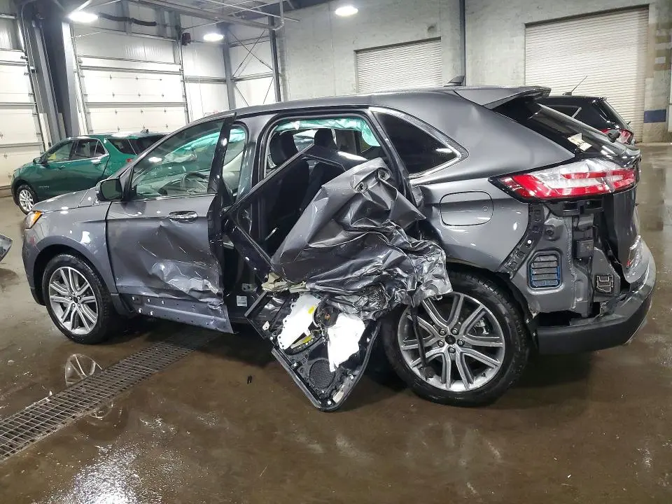 2023 FORD EDGE TITANIUM  