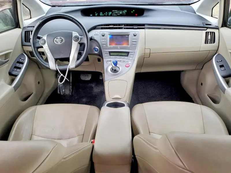 2015 TOYOTA PRIUS   