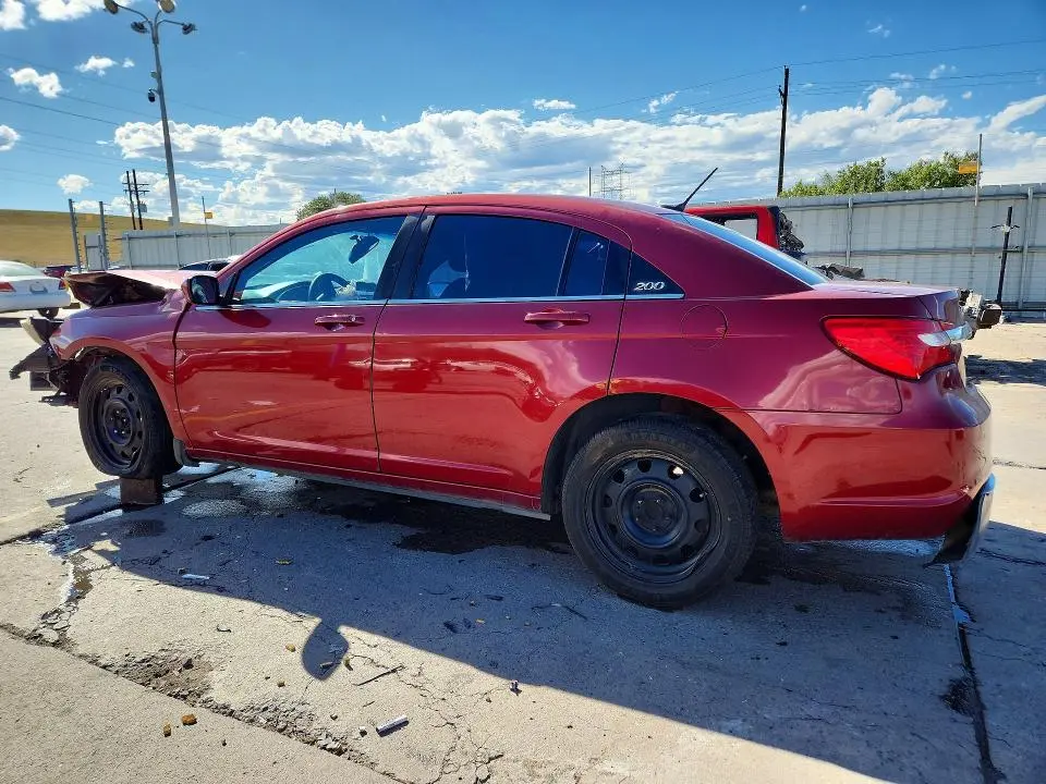 2013 CHRYSLER 200 LX  