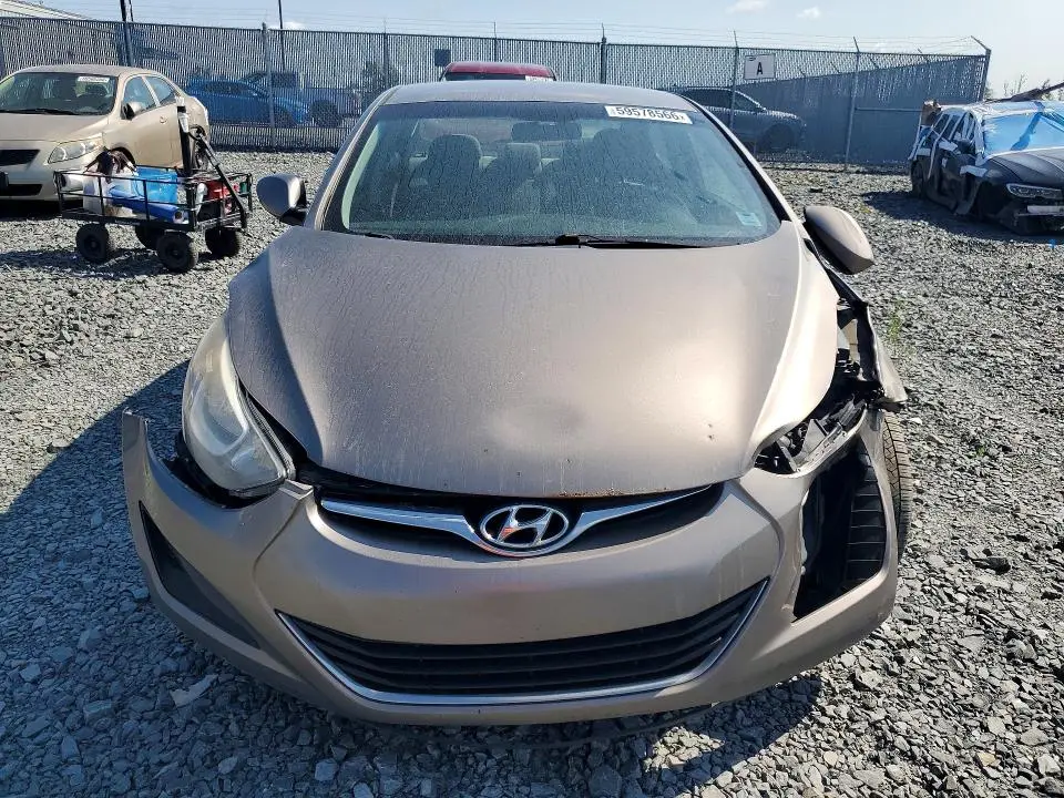 2014 HYUNDAI ELANTRA SE  