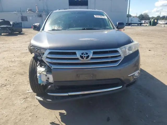 2011 TOYOTA HIGHLANDER BASE  