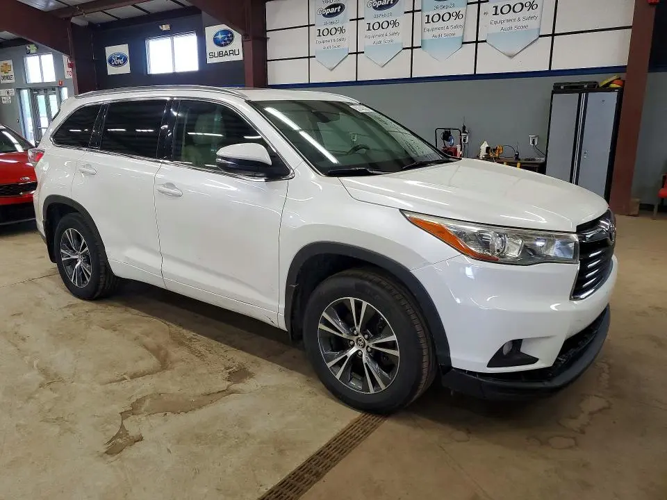 2016 TOYOTA HIGHLANDER XLE  