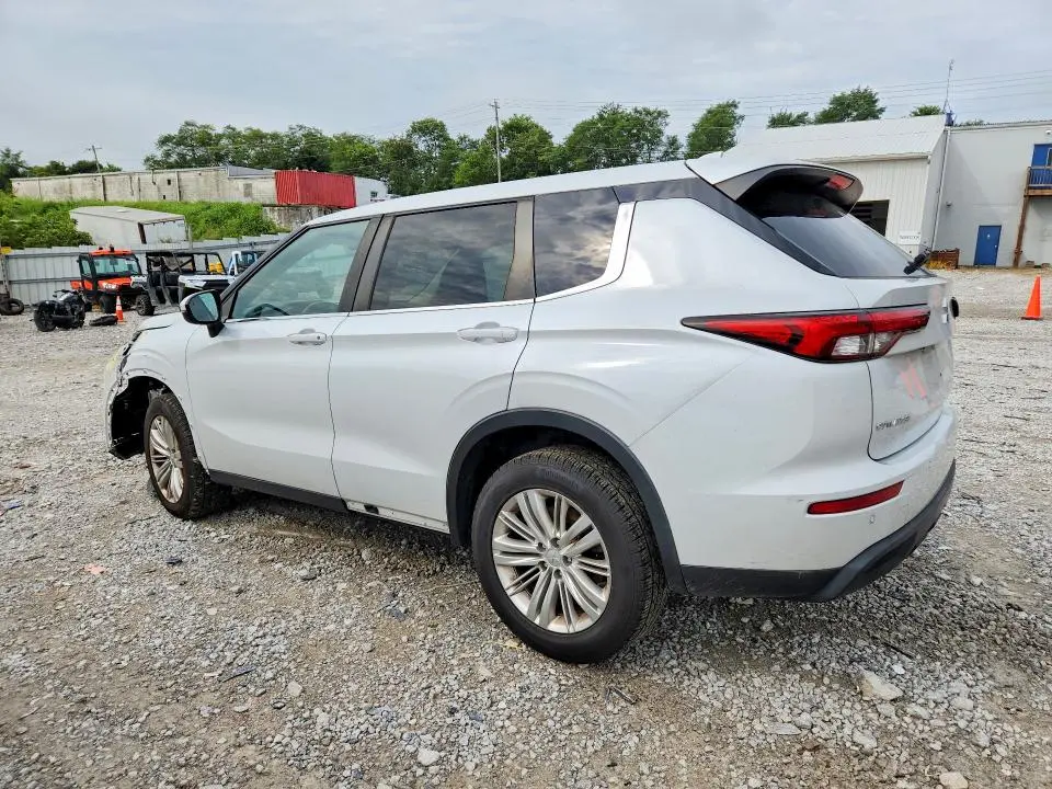 2022 MITSUBISHI OUTLANDER ES  