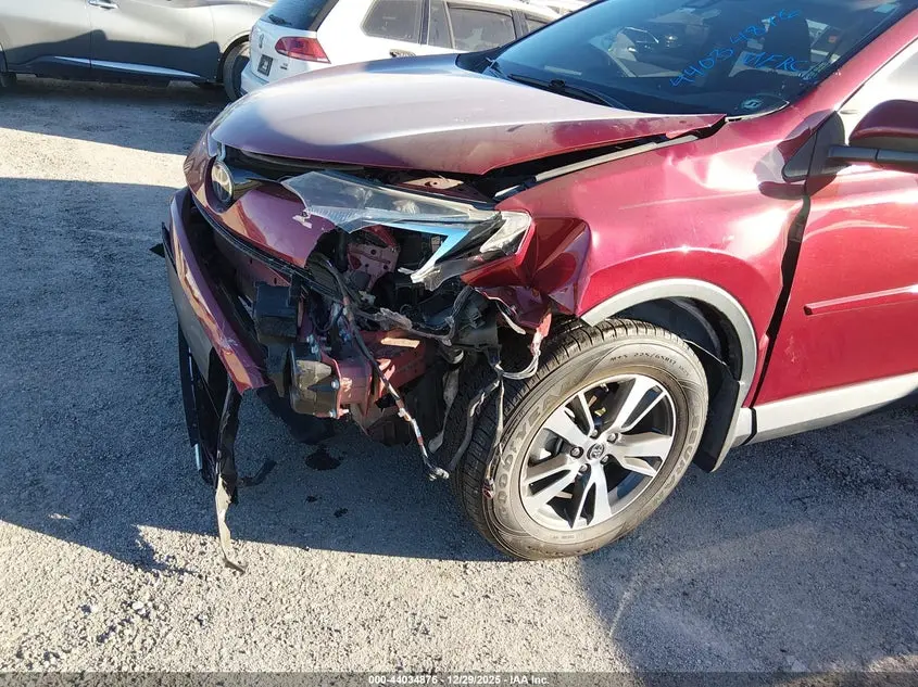 2018 TOYOTA RAV4 XLE