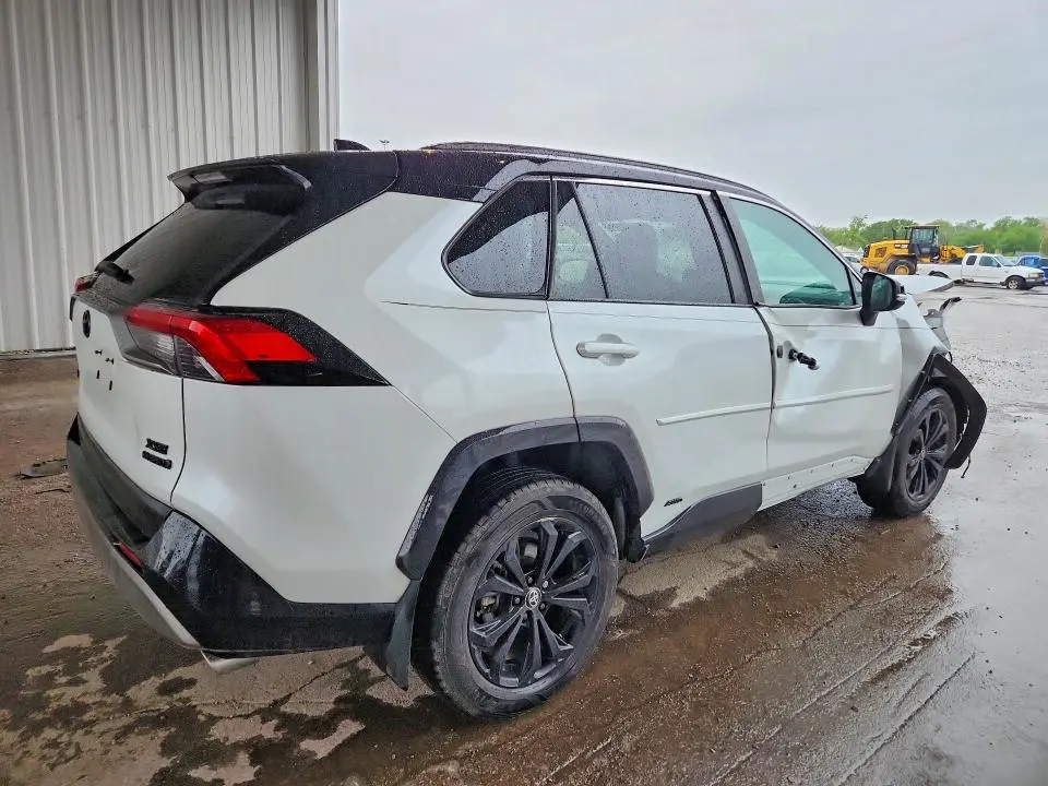 2024 TOYOTA RAV4 XSE  