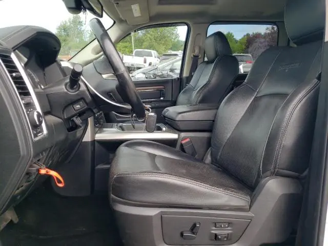 2015 RAM 1500 LARAMIE  