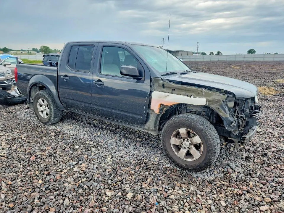 2012 NISSAN FRONTIER S  