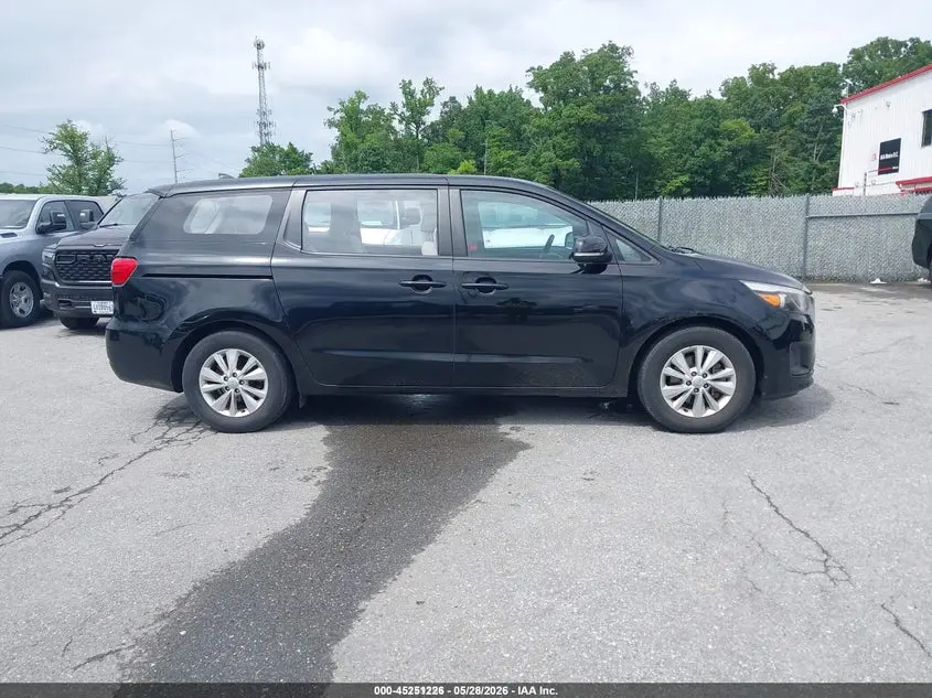 2018 KIA SEDONA L