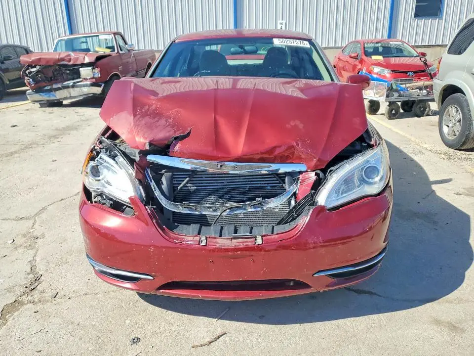 2013 CHRYSLER 200 LX  