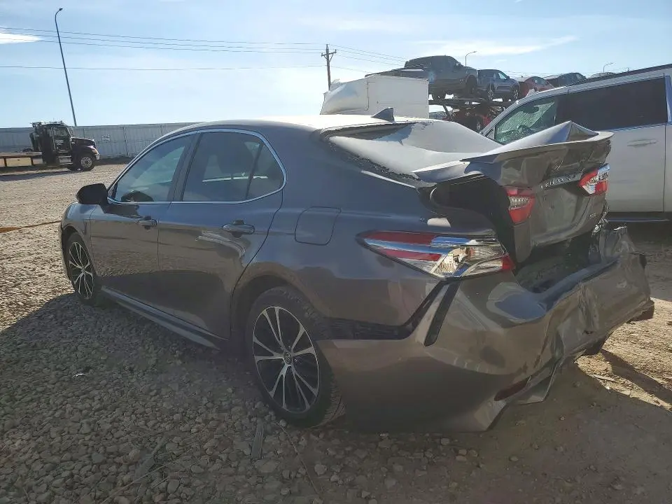 2019 TOYOTA CAMRY SE  