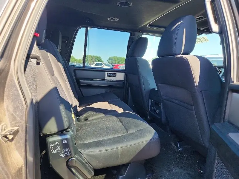 2016 FORD EXPEDITION EL XLT  
