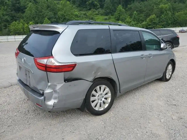 2015 TOYOTA SIENNA XLE  
