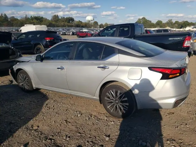 2024 NISSAN ALTIMA SV  