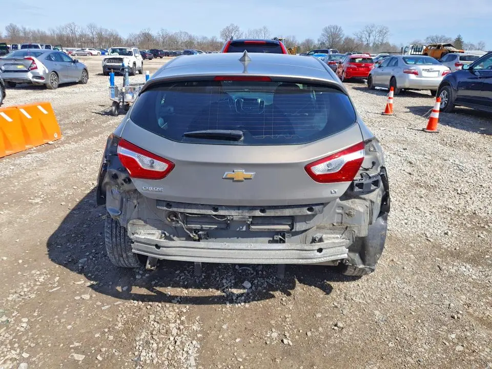 2017 CHEVROLET CRUZE LT  