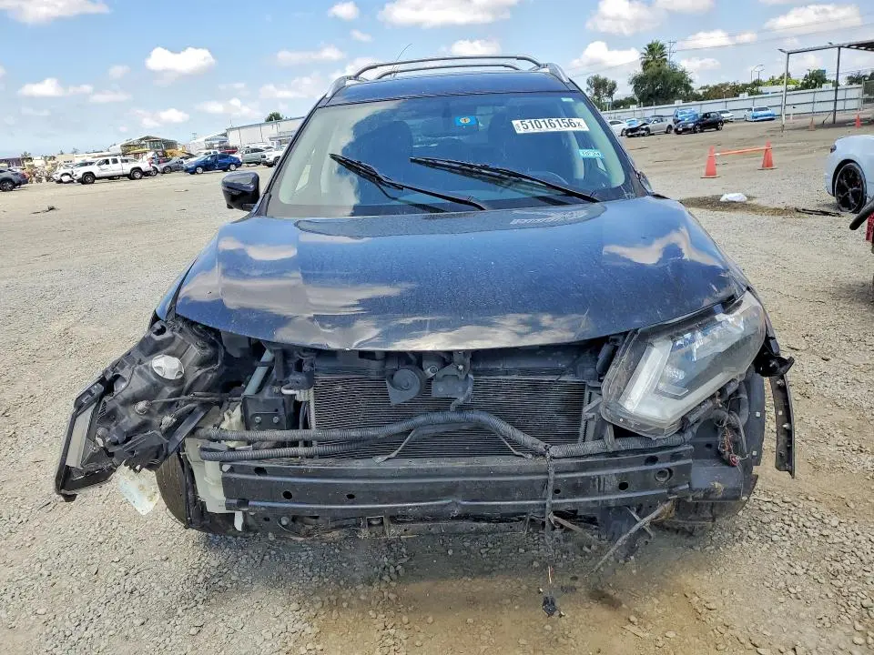 2017 NISSAN ROGUE SV  