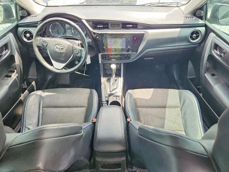 2018 TOYOTA COROLLA SE  