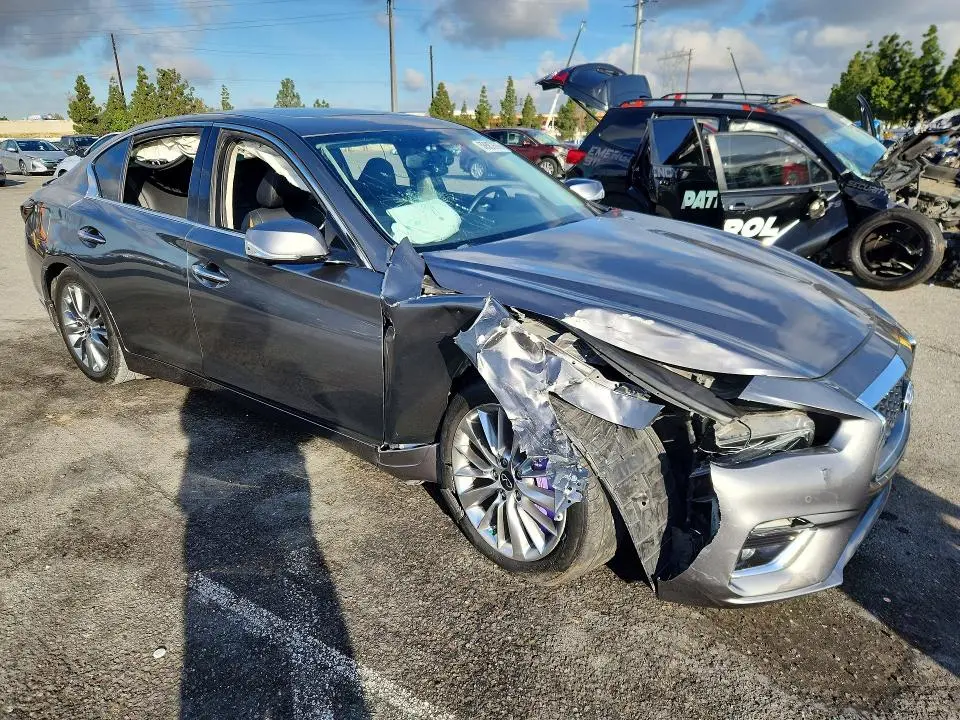 2021 INFINITI Q50 LUXE  