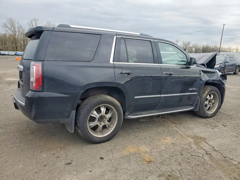 2019 GMC YUKON DENALI  