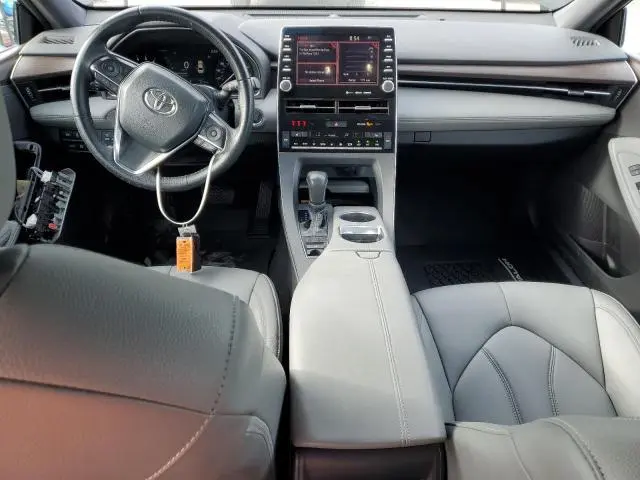 2020 TOYOTA AVALON XLE  