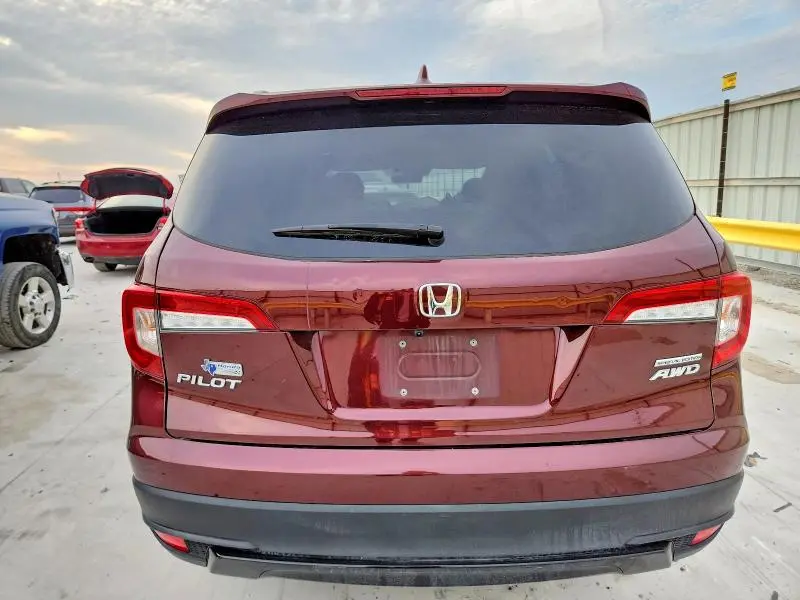2022 HONDA PILOT SE  