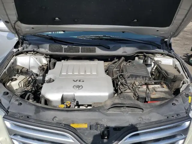 2012 TOYOTA VENZA LE