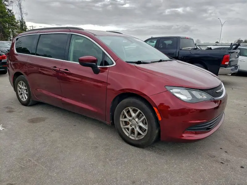 2020 CHRYSLER VOYAGER LXI  