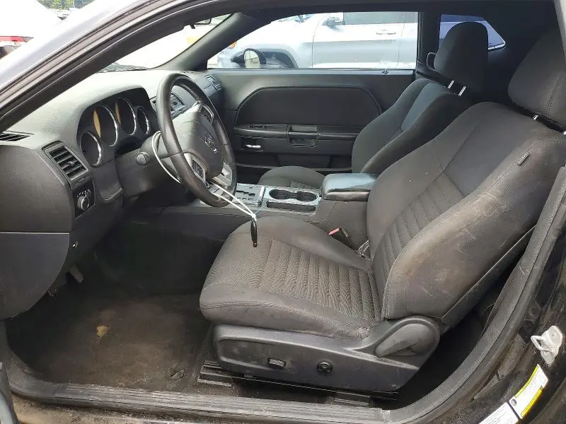 2013 DODGE CHALLENGER SXT  