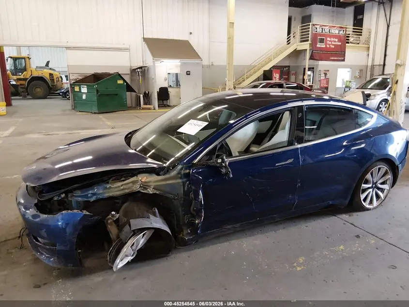 2018 TESLA MODEL 3 LONG RANGE/PERFORMANCE