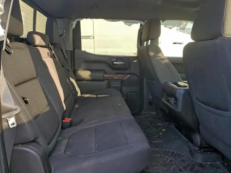 2021 CHEVROLET SILVERADO K1500 RST  