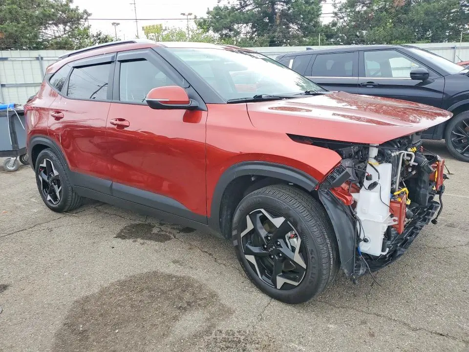 2025 KIA SELTOS S  