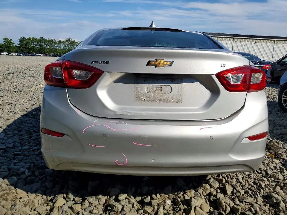 2019 CHEVROLET CRUZE LT  