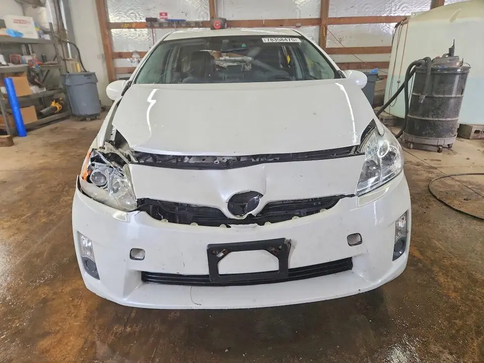 2011 TOYOTA PRIUS THREE  