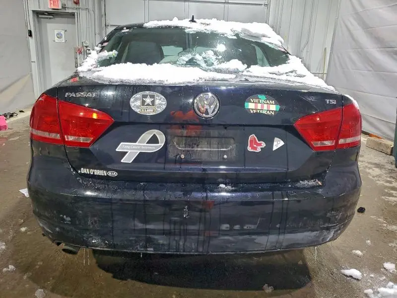 2015 VOLKSWAGEN PASSAT S  