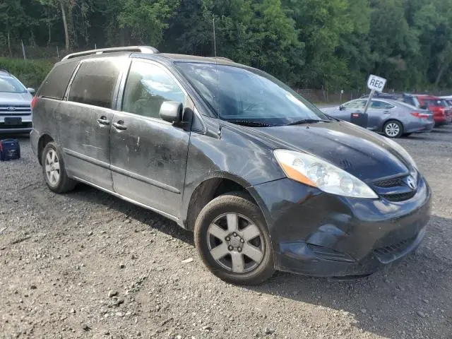 2010 TOYOTA SIENNA CE  