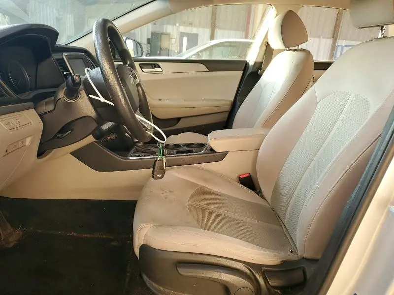 2019 HYUNDAI SONATA SE  
