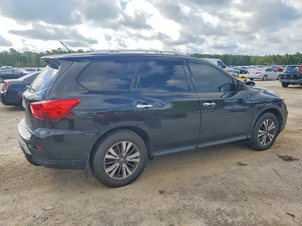 2017 NISSAN PATHFINDER S  