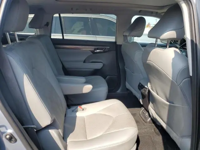 2021 TOYOTA HIGHLANDER HYBRID PLATINUM  
