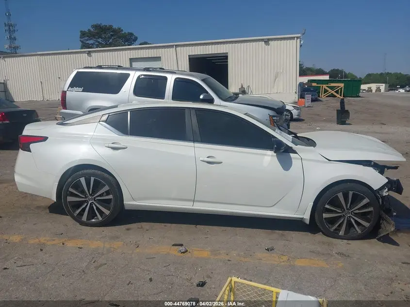 2021 NISSAN ALTIMA SR FWD