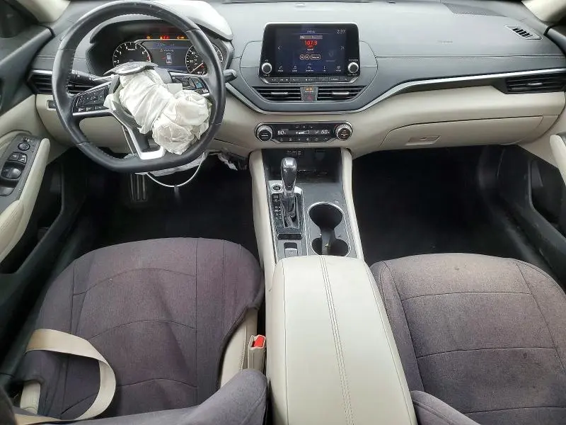 2019 NISSAN ALTIMA SV  