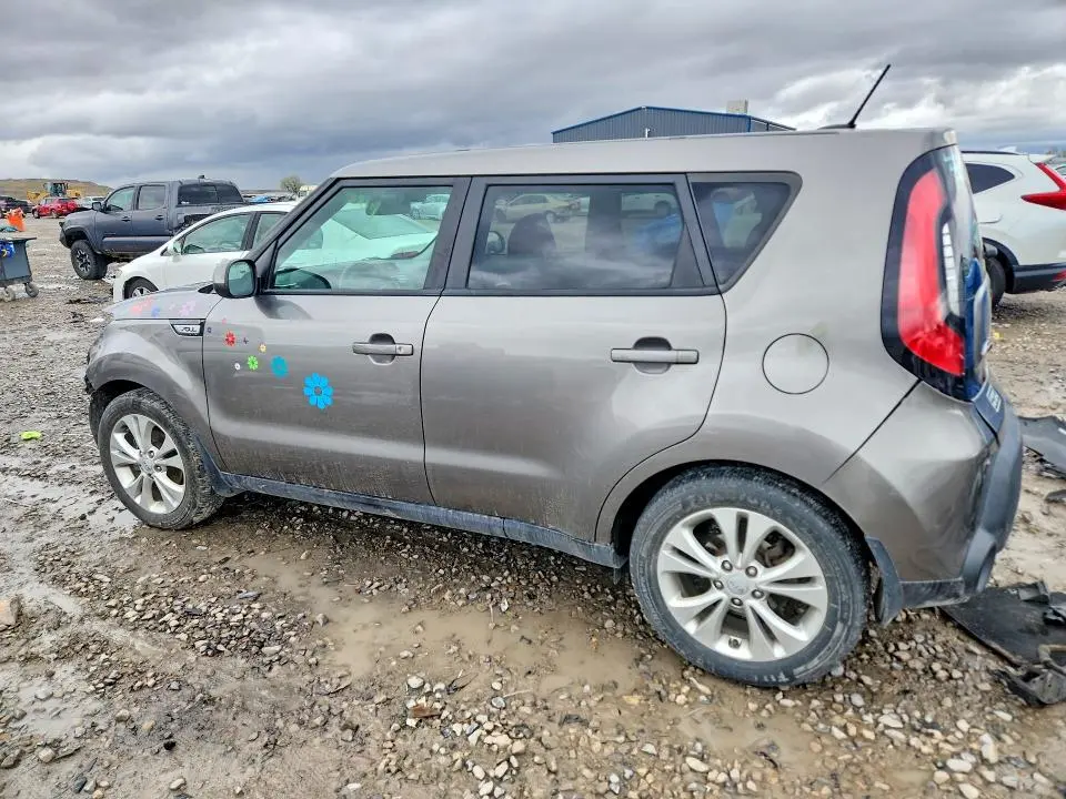 2015 KIA SOUL +  